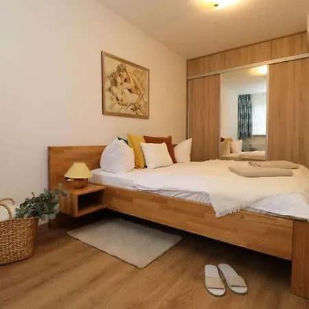 In Ostseebad Ahrenshoop * Wustrow (Fischland)